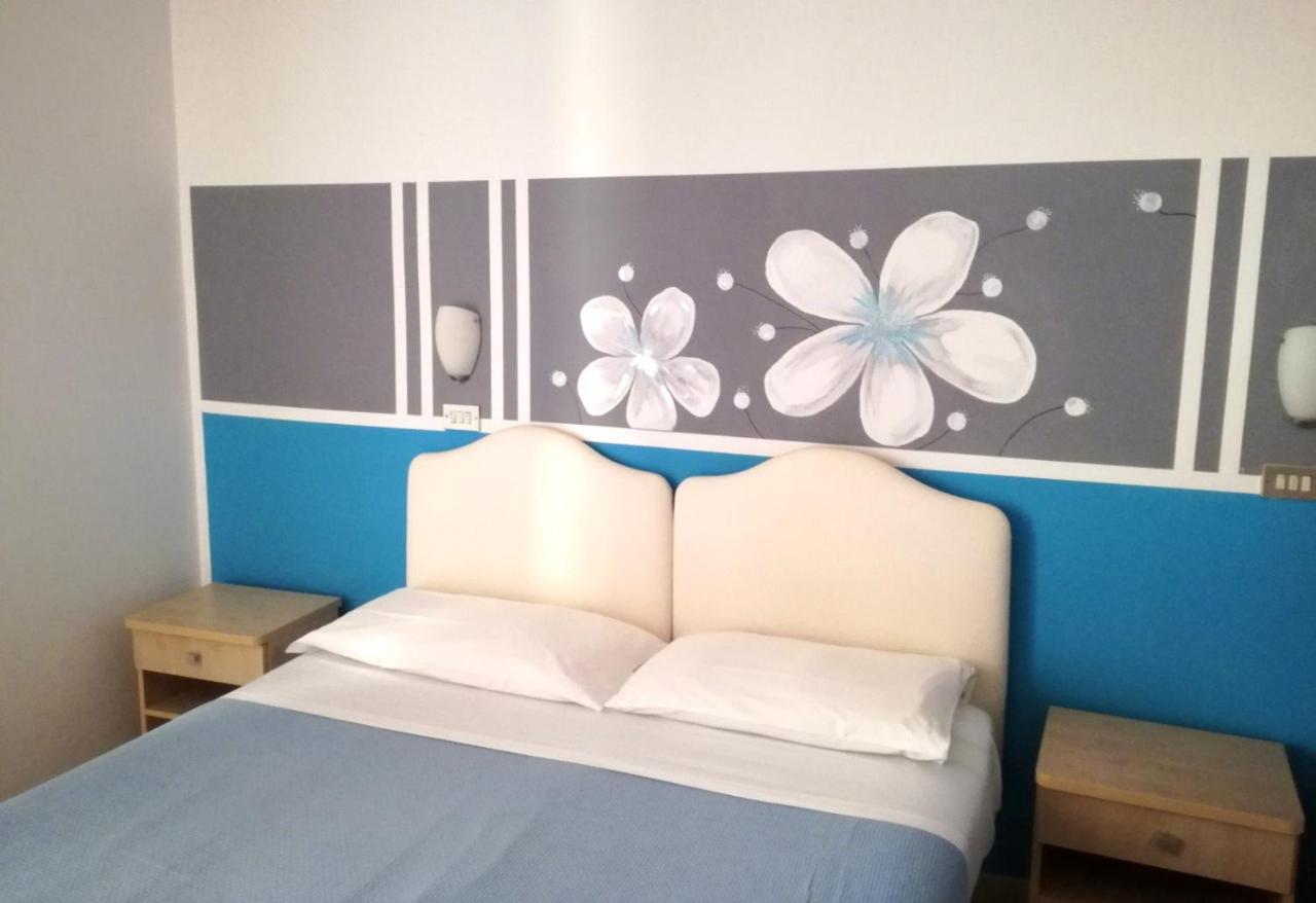 Hotel Serafini Rimini Exterior photo