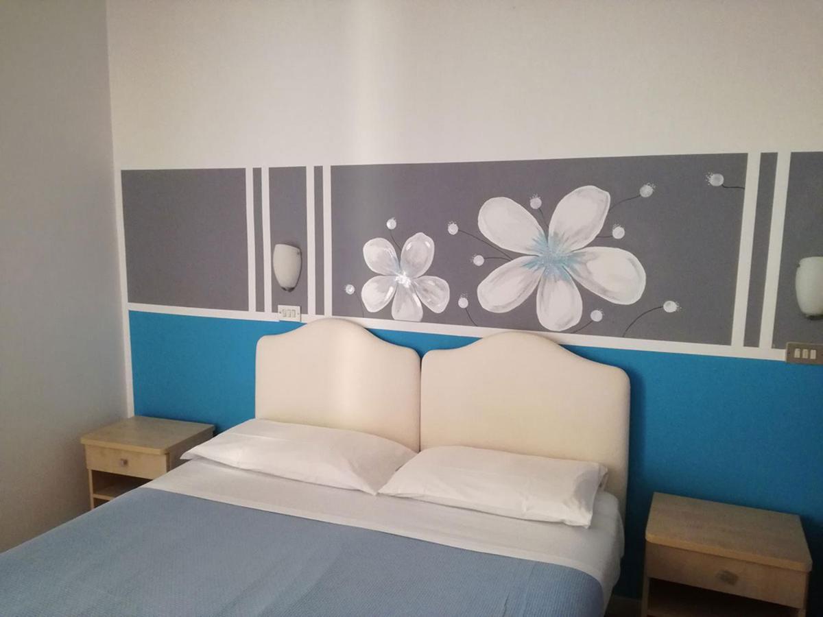 Hotel Serafini Rimini Exterior photo